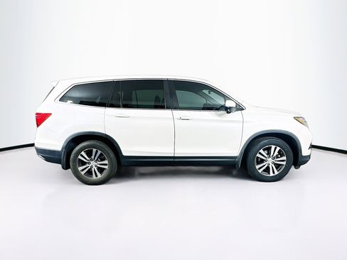 Used 2017 Honda Pilot EX image 10