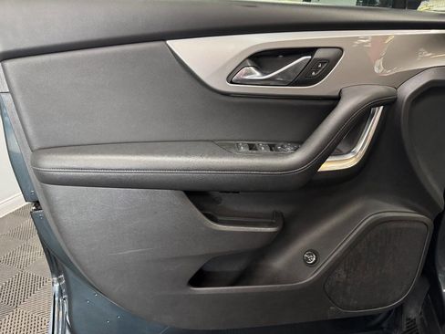 Used 2019 Chevrolet Blazer LT image 38