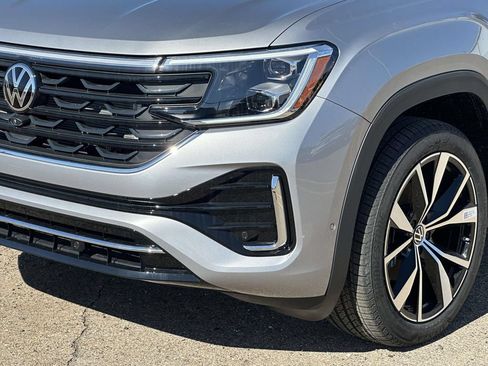 New 2026 Volkswagen Atlas Cross Sport SEL Premium R-Line AWD/4WD image 7