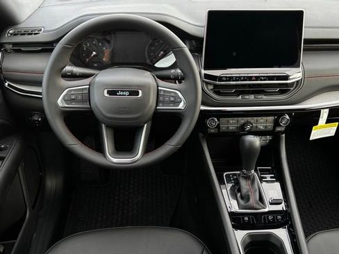 New 2026 Jeep Compass Trailhawk AWD/4WD image 15