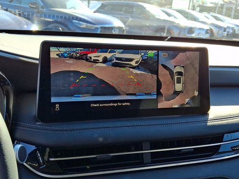 Certified 2025 INFINITI QX60 Luxe image 19