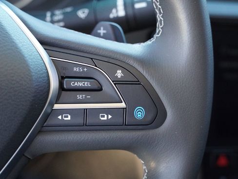 Certified 2024 INFINITI QX50 Luxe w/ Accent Package image 18