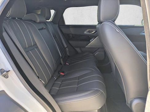 Used 2022 Land Rover Range Rover Velar R-Dynamic S image 21