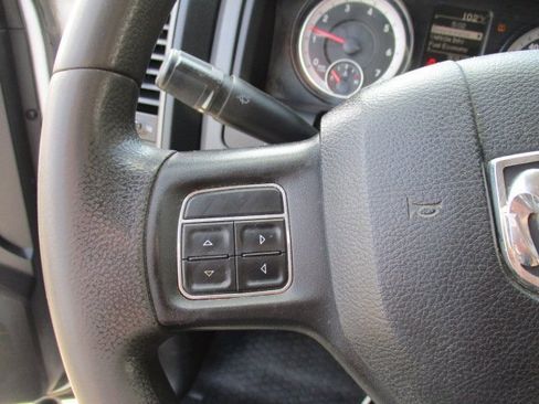 Used 2016 RAM 3500 Tradesman image 17