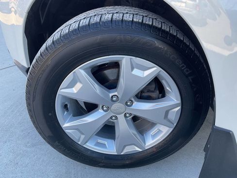 Used 2015 Subaru Forester 2.5i Premium image 43