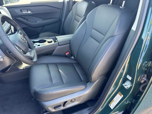 New 2026 Nissan Rogue Dark Armor AWD/4WD image 30