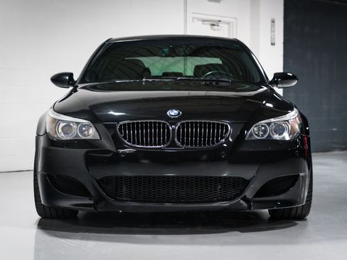 Used 2007 BMW M5 image 8
