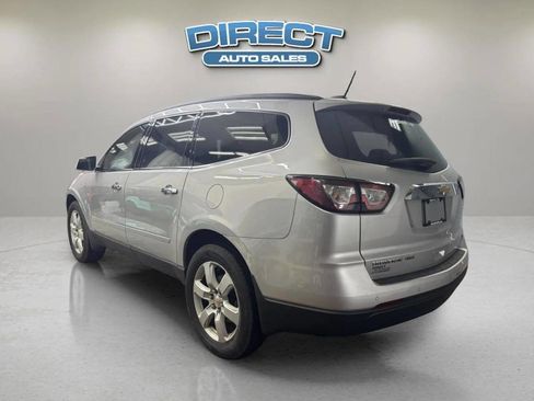 Used 2017 Chevrolet Traverse LT w/ Style and Technology Package AWD/4WD image 4