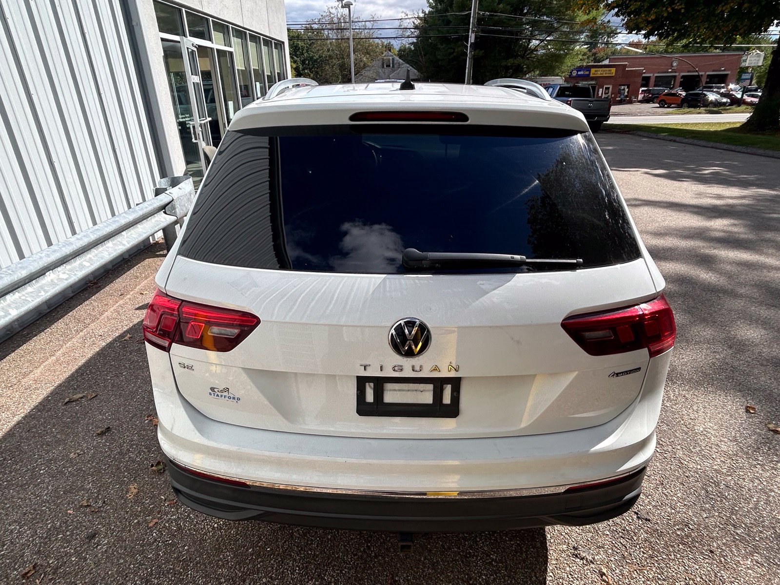 Used 2022 Volkswagen Tiguan SE AWD/4WD image 6
