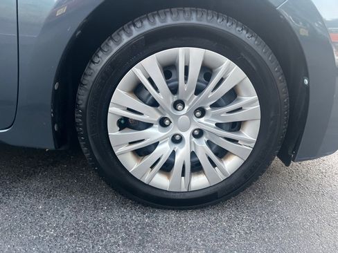 Used 2014 Toyota Corolla L image 29