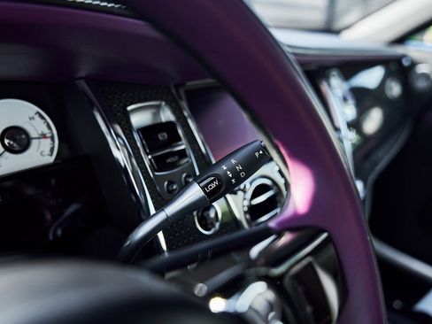 Used 2020 Rolls-Royce Wraith RWD image 43
