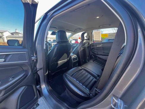 Used 2023 Ford Edge SEL image 20