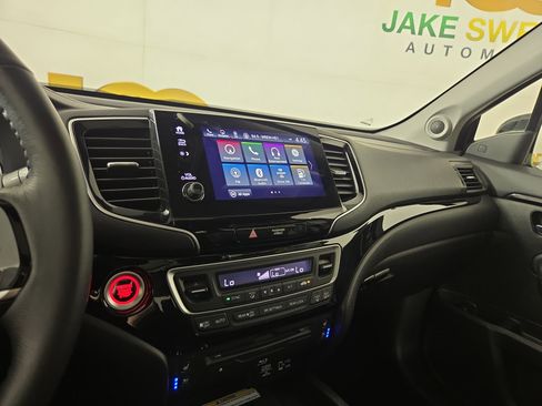 Used 2019 Honda Pilot Elite image 24