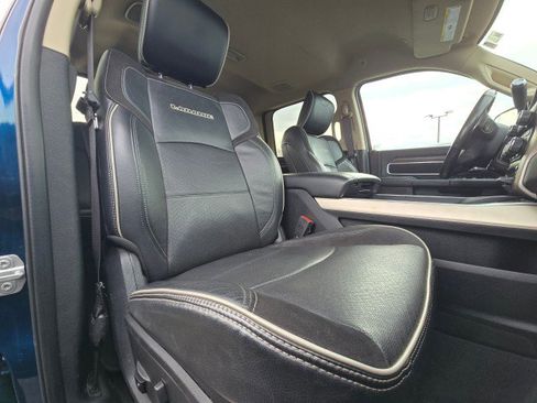Used 2021 RAM 2500 Laramie image 12