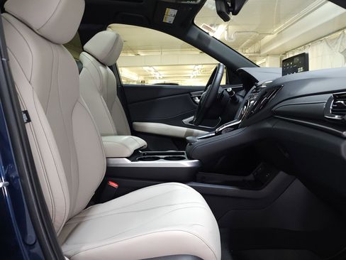 Used 2025 Acura RDX SH-AWD image 22