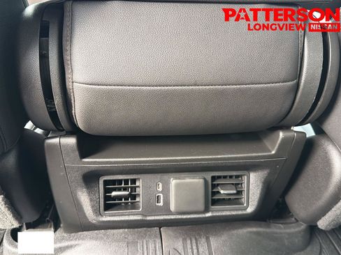 Used 2022 GMC Sierra 1500 SLT AWD/4WD image 18
