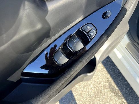 Certified 2023 Nissan Leaf SV Plus image 10