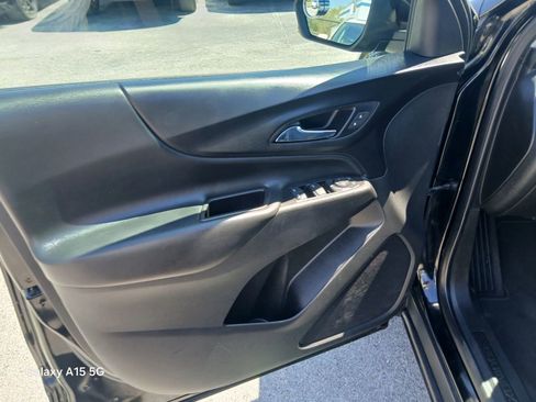 Used 2021 Chevrolet Equinox LT image 11