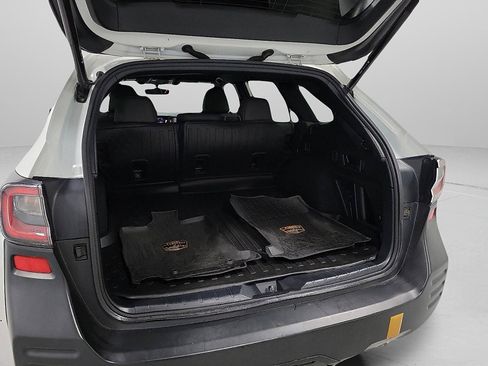 Used 2022 Subaru Outback Wilderness image 19