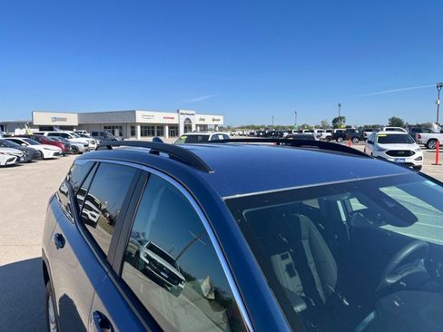 Used 2024 GMC Terrain SLE w/ Driver Convenience Package AWD/4WD image 10
