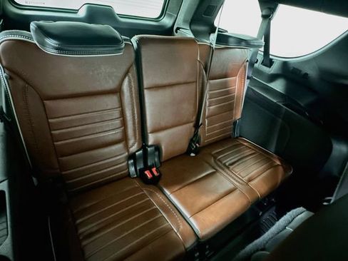 Used 2023 GMC Yukon XL Denali Ultimate AWD/4WD image 35