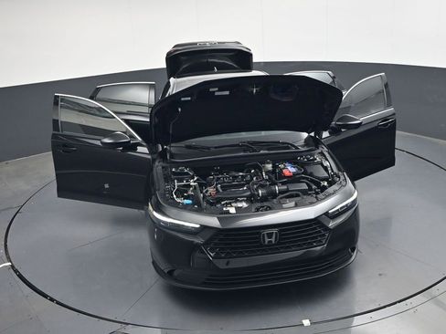 Certified 2023 Honda Accord EX image 34