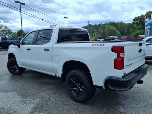Used 2023 Chevrolet Silverado 1500 LT Trail Boss w/ Protection Package AWD/4WD image 6