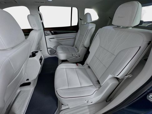 New 2026 Buick Enclave Avenir w/ Super Cruise Package FWD image 24