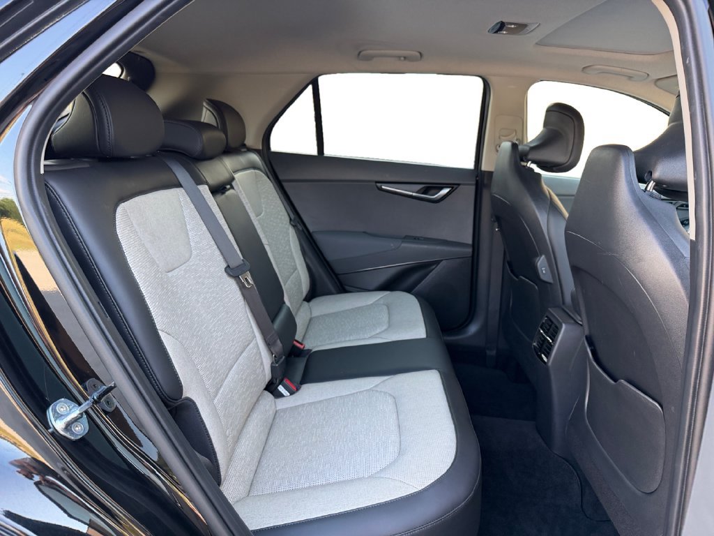 Used 2023 Kia Niro FWD image 20
