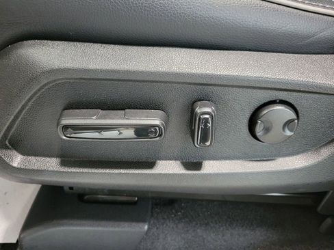 Used 2023 Honda Pilot Elite image 36