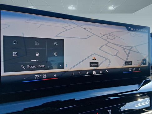 Used 2026 BMW 530i w/ Premium Package image 25