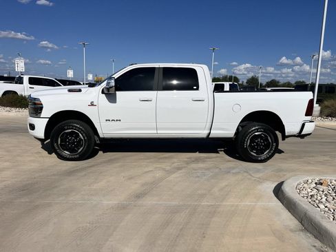 Used 2026 RAM 2500 Laramie AWD/4WD image 6