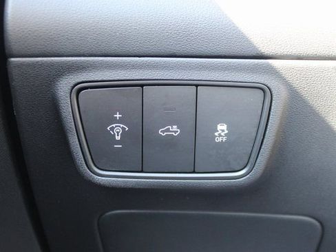 Used 2024 Hyundai Santa Cruz Night image 17