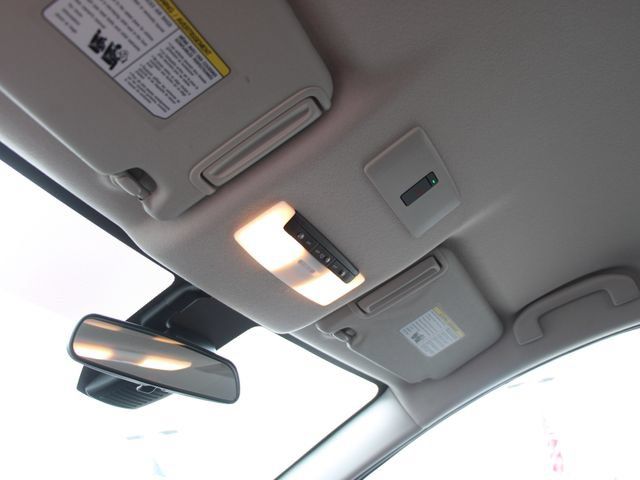 Certified 2025 Nissan Versa SR w/ Trunk Package FWD image 19