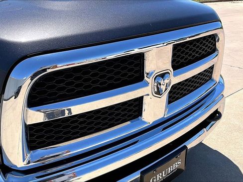 Used 2018 RAM 2500 Tradesman w/ Chrome Appearance Group AWD/4WD image 35