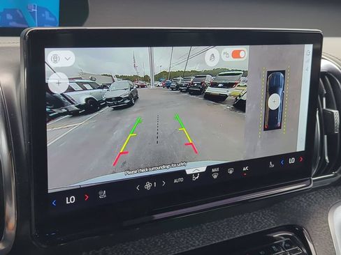 Used 2025 Ford Expedition Tremor AWD/4WD image 25