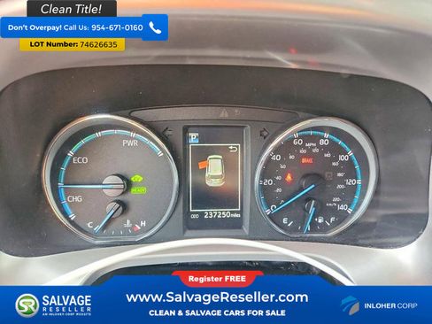 Used 2018 Toyota RAV4 LE image 12