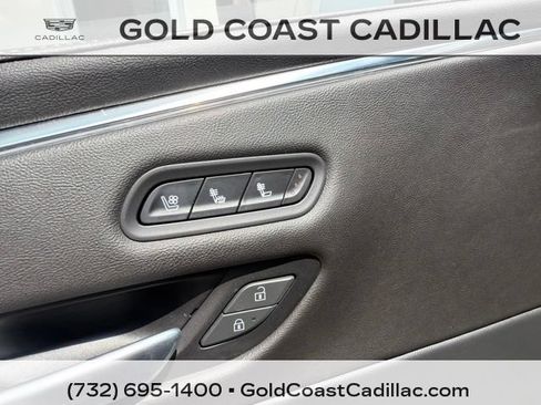 Used 2023 Cadillac Escalade Premium Luxury AWD/4WD image 21
