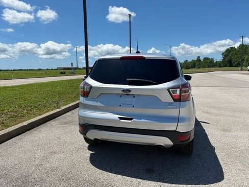 Used 2017 Ford Escape SE FWD image 10