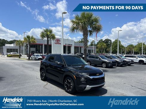 Used 2023 Chevrolet TrailBlazer LT FWD image 1