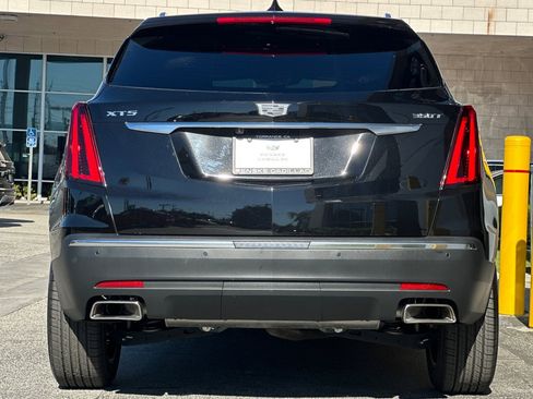 Used 2025 Cadillac XT5 Luxury w/ LPO, Red Accent Package image 5