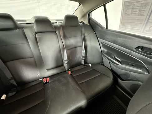 Used 2024 Nissan Altima 2.5 SV w/ SV Premium Package FWD image 14