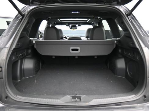 Used 2025 Subaru Forester Touring AWD/4WD image 26