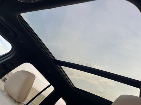 Used 2023 Jeep Grand Cherokee 4WD 4xe image 18