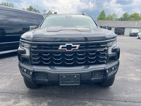 Used 2023 Chevrolet Silverado 1500 ZR2 w/ ZR2 Bison Edition AWD/4WD image 2