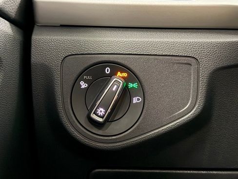 Used 2022 Volkswagen Atlas SE w/ Panoramic Sunroof Package image 15