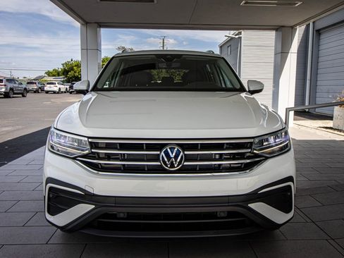 Used 2023 Volkswagen Tiguan SE image 9