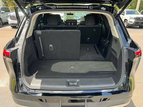Used 2026 INFINITI QX60 Pure w/ Cargo Package FWD image 10