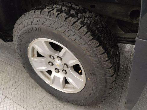 Used 2017 Chevrolet Silverado 1500 LT w/ All Star Edition image 31