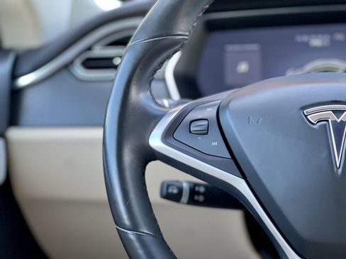 Used 2017 Tesla Model S 75D image 36